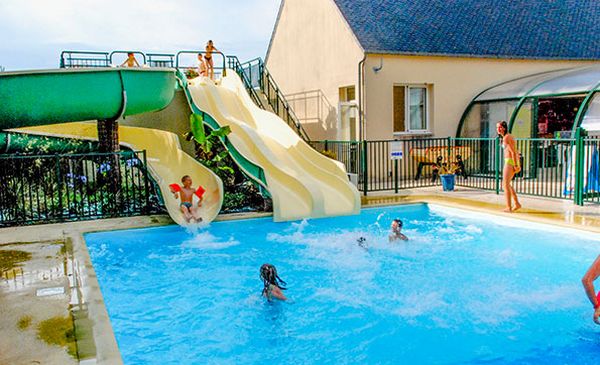 Vacances en famille à Brest : hôtel ou camping ?