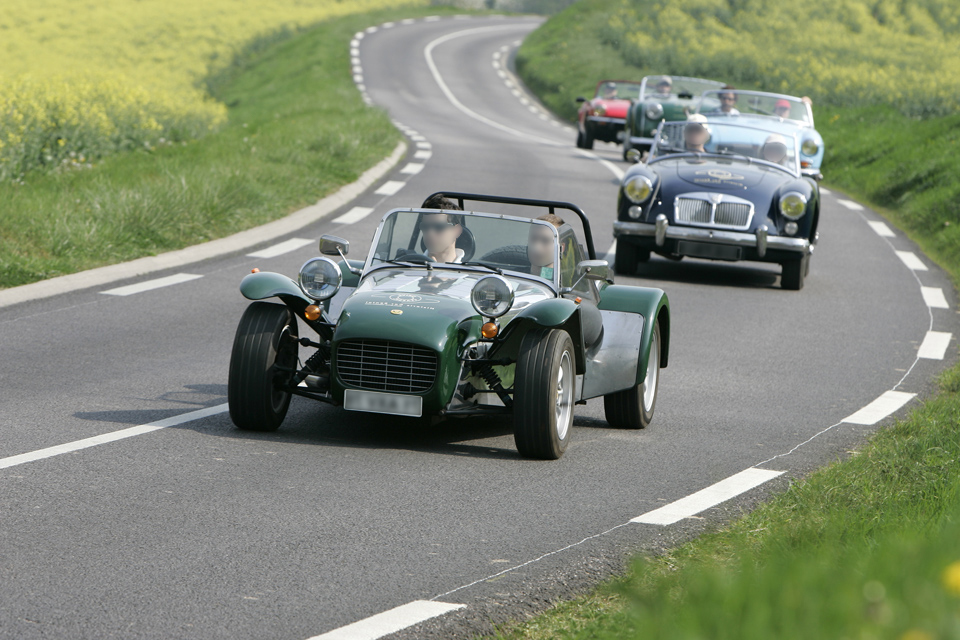 Louer une voiture ancienne : ce que vous devez savoir