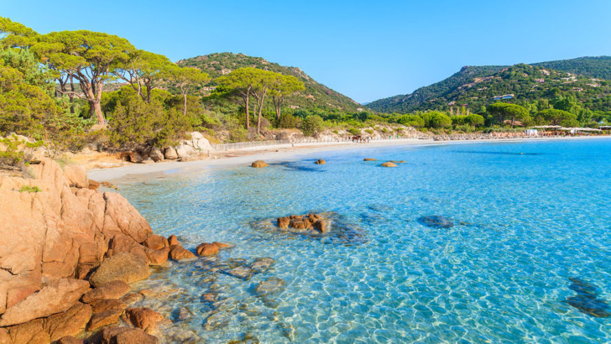 Profiter du soleil et du bon temps en toute quiétude : c’est possible durant les vacances