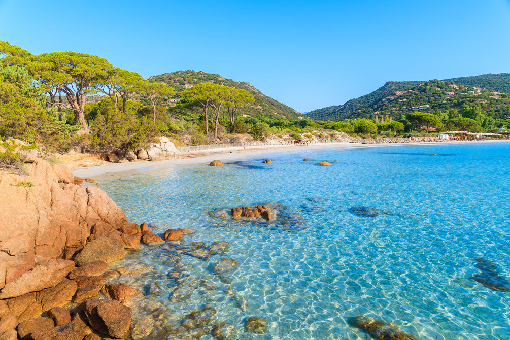 Profiter du soleil et du bon temps en toute quiétude : c’est possible durant les vacances