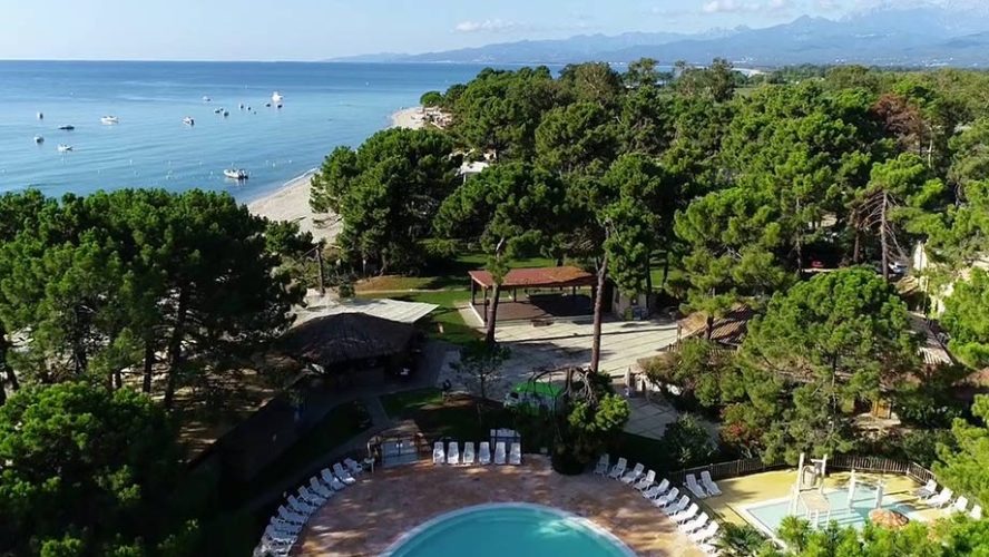 3 campings en bord de mer en Corse